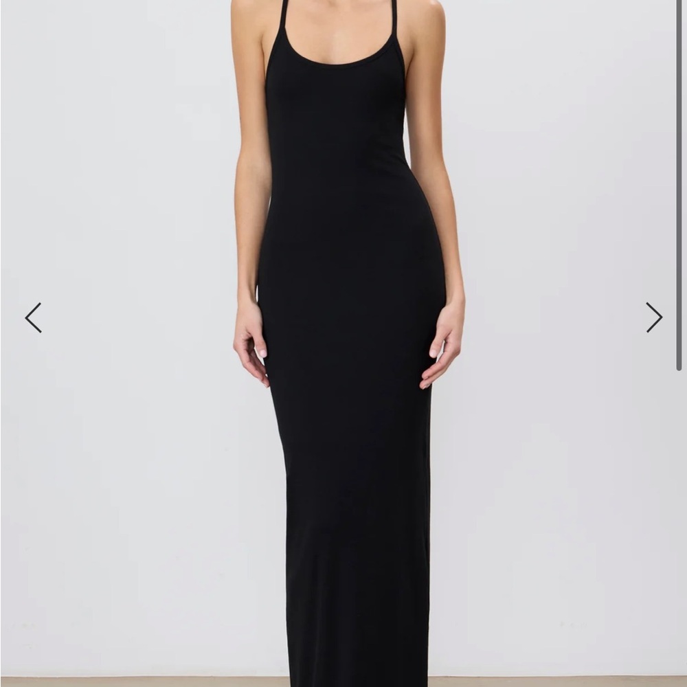 Eterne black maxi dress